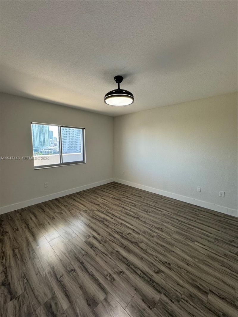 36 NW 6th Ave , Unit 1106, Miami, FL 33128 Photo
