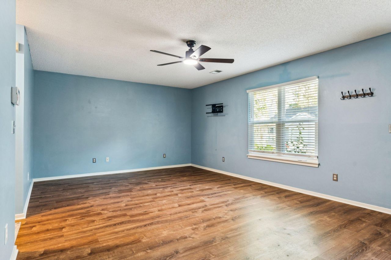 1711 Orange Grove Shores Drive Photo 5