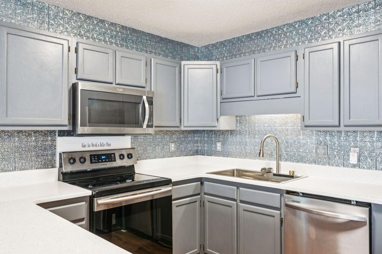 1711 Orange Grove Shores Drive Photo 7