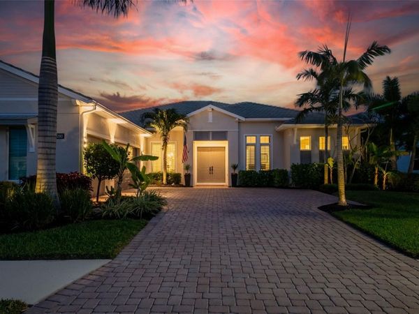 8280 REDONDA LOOP, LAKEWOOD RANCH, FL 34202