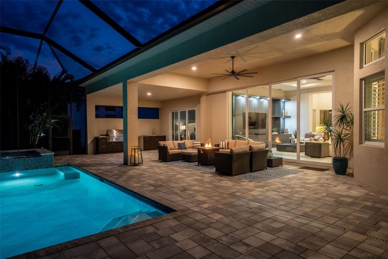 8280 Redonda Loop, Lakewood Ranch, FL 34202 Photo