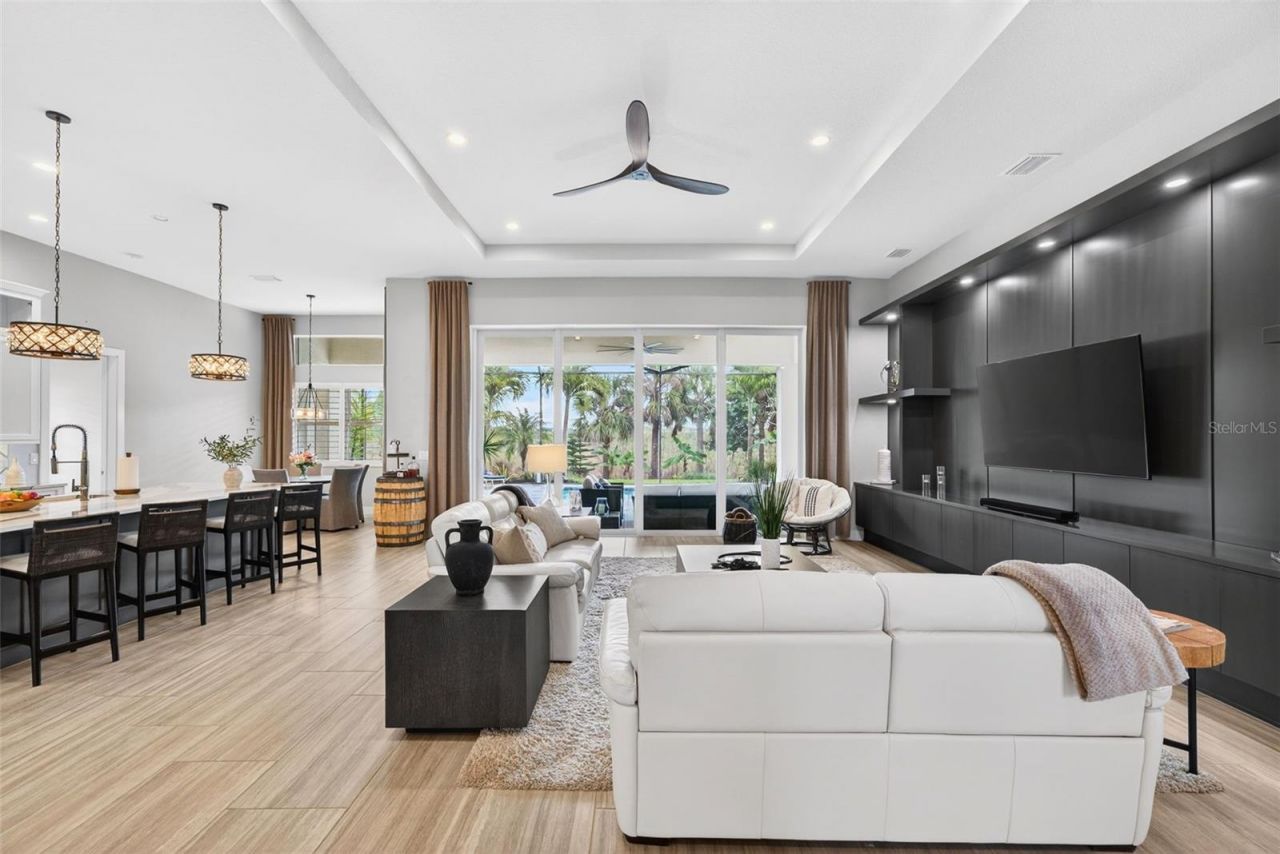 8280 Redonda Loop, Lakewood Ranch, FL 34202 Photo