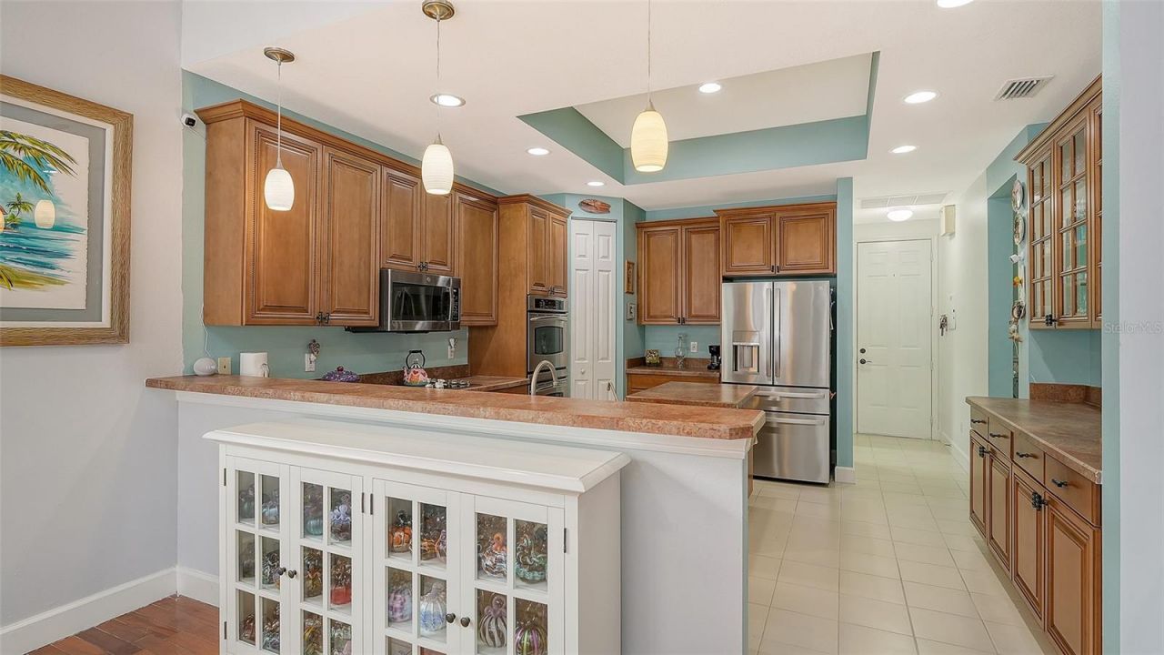 6659 38th Lane E, Sarasota, FL 34243 Photo