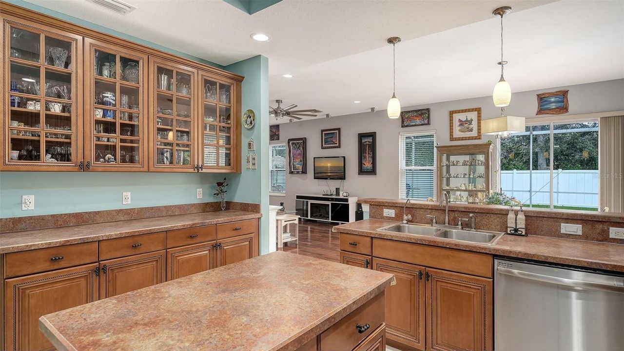 6659 38th Lane E, Sarasota, FL 34243 Photo