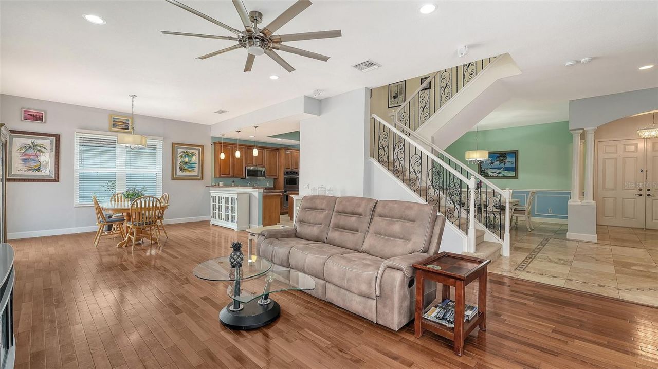 6659 38th Lane E, Sarasota, FL 34243 Photo