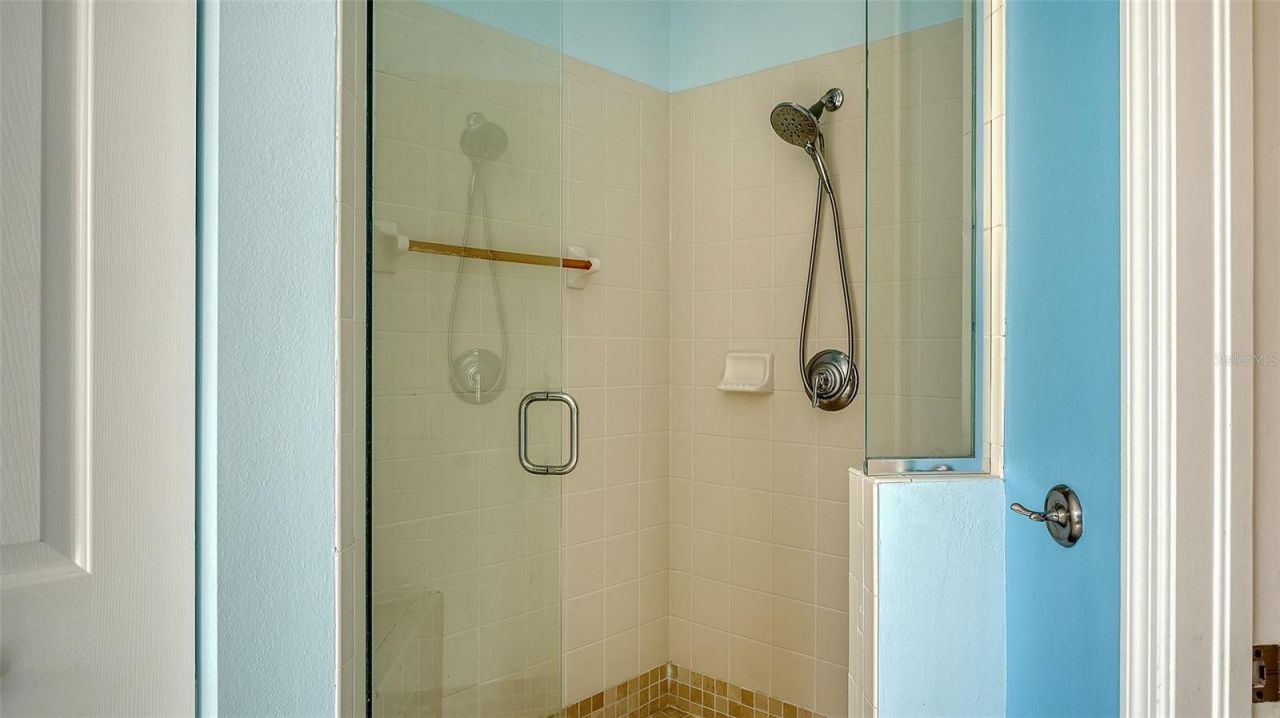 6659 38th Lane E, Sarasota, FL 34243 Photo