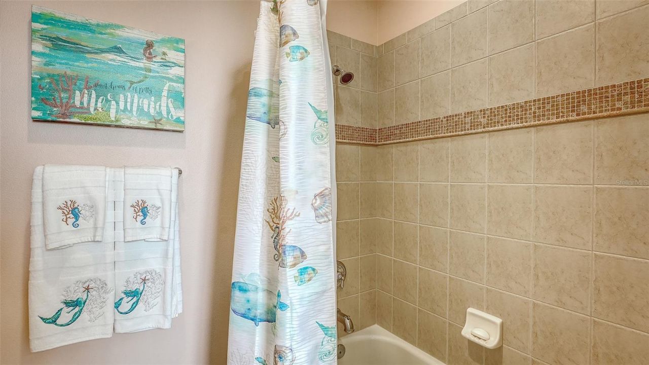 6659 38th Lane E, Sarasota, FL 34243 Photo