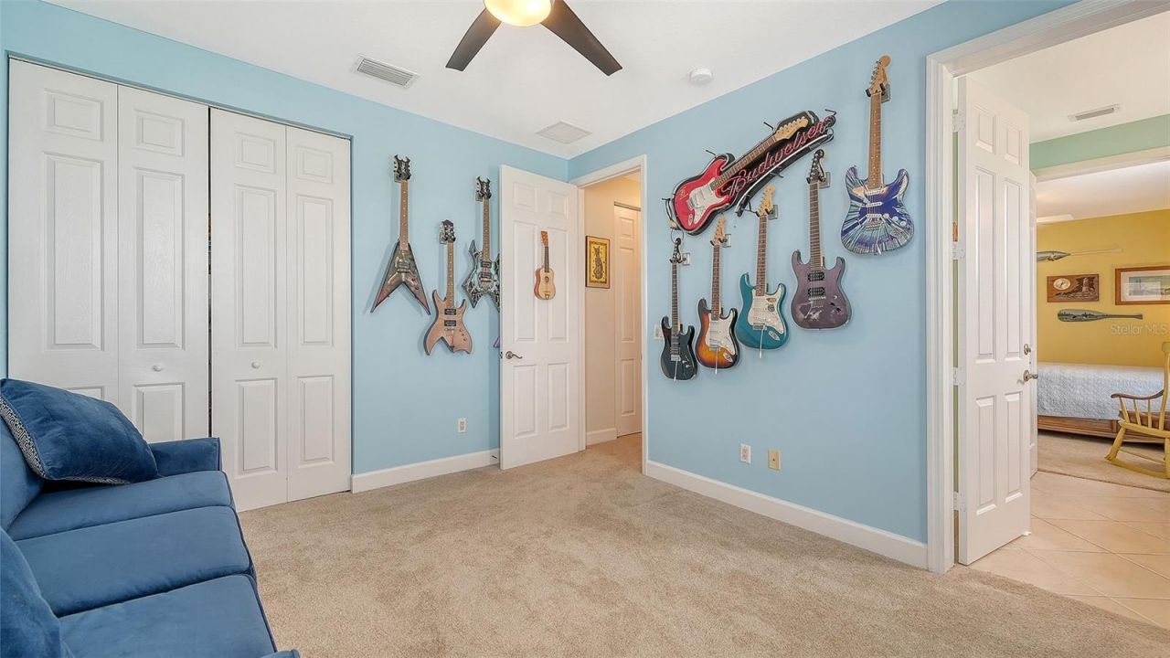 6659 38th Lane E, Sarasota, FL 34243 Photo