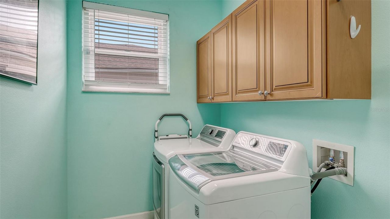 6659 38th Lane E, Sarasota, FL 34243 Photo