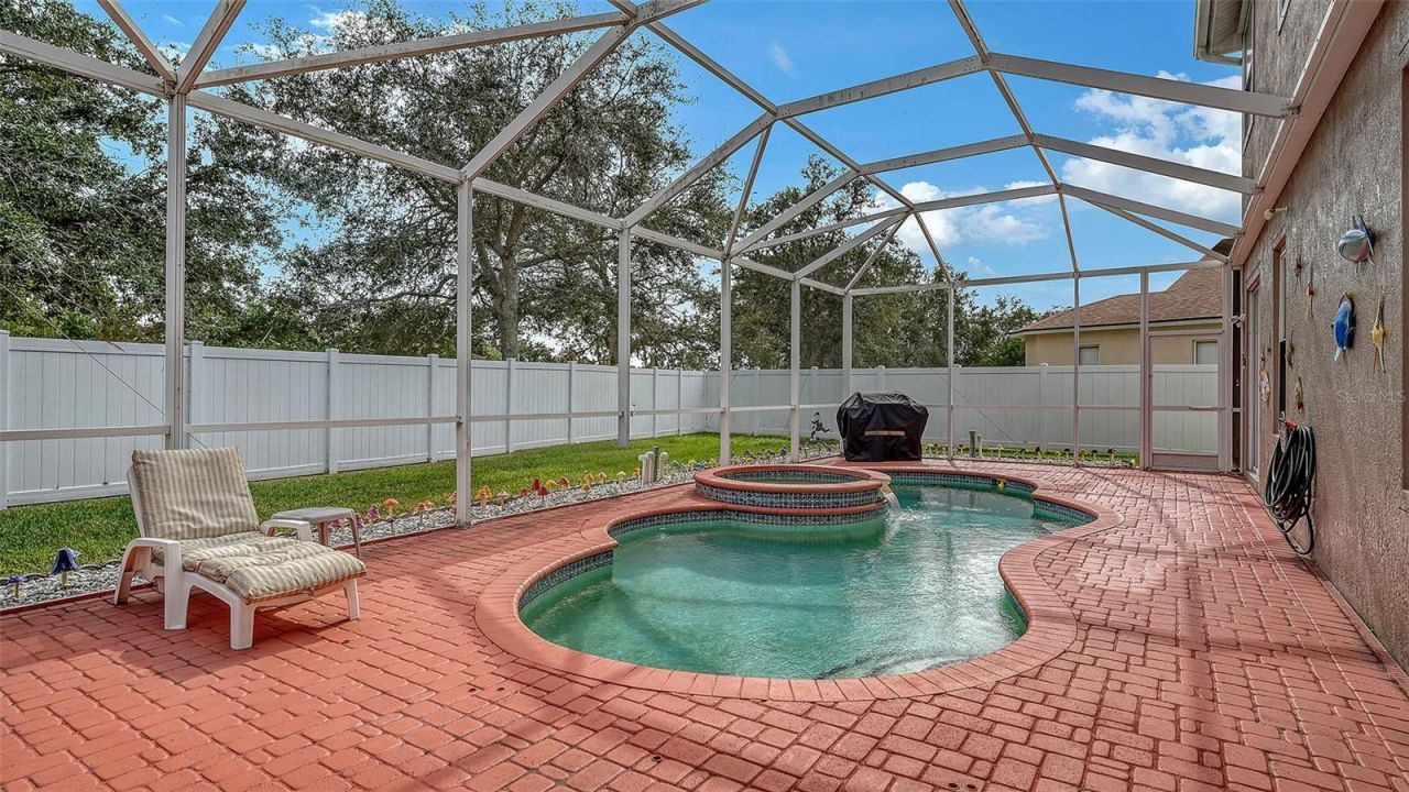 6659 38th Lane E, Sarasota, FL 34243 Photo