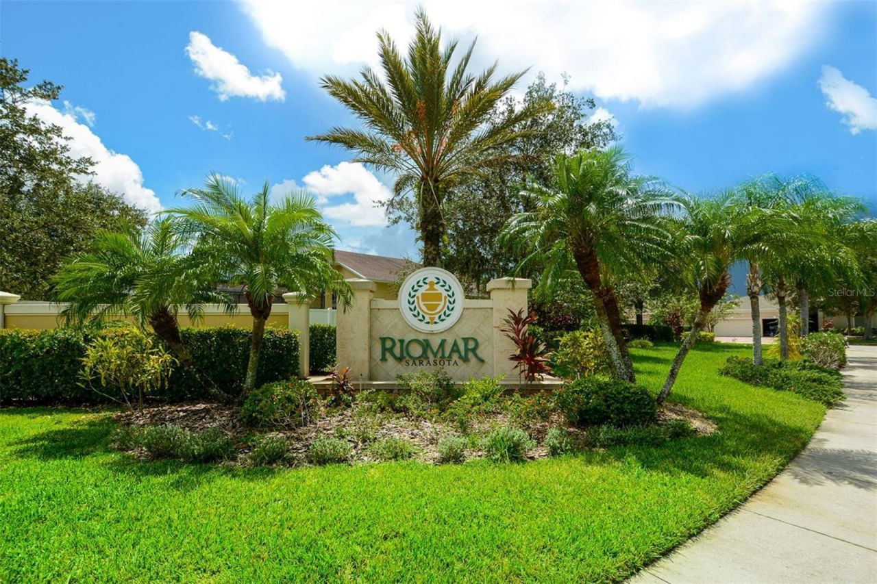 6659 38th Lane E, Sarasota, FL 34243 Photo