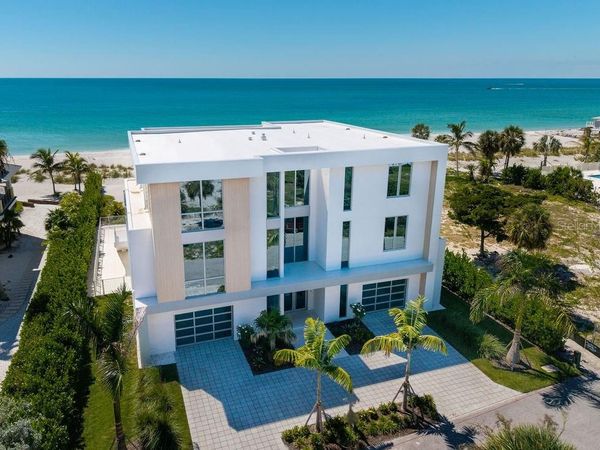 6489 GULFSIDE ROAD, LONGBOAT KEY, FL 34228