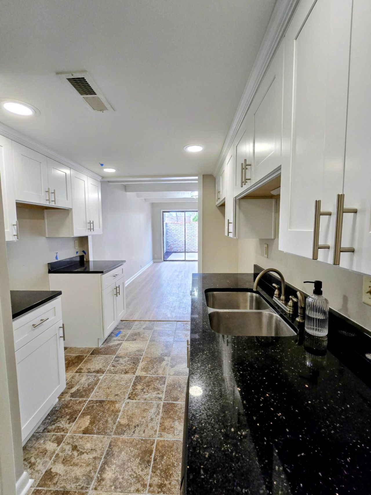 3 Brighton Circle Photo 7