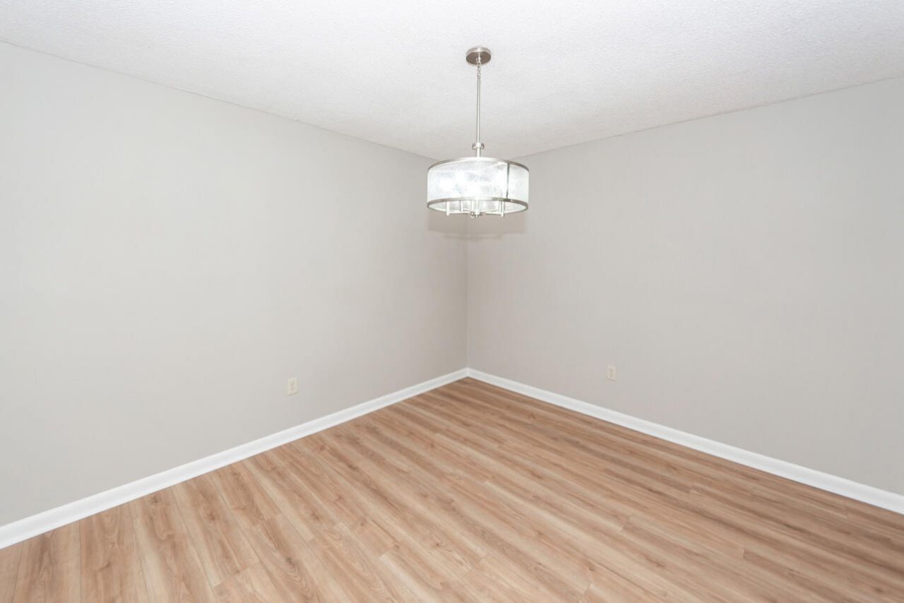 3 Brighton Circle Photo 8