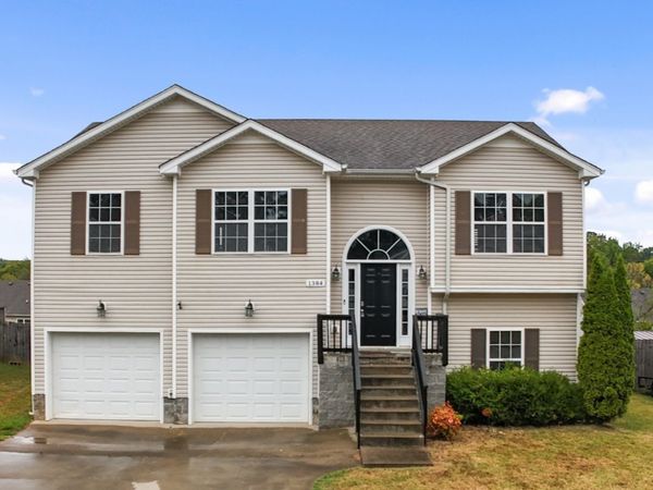 1384 Constitution Dr, Clarksville, TN 37042
