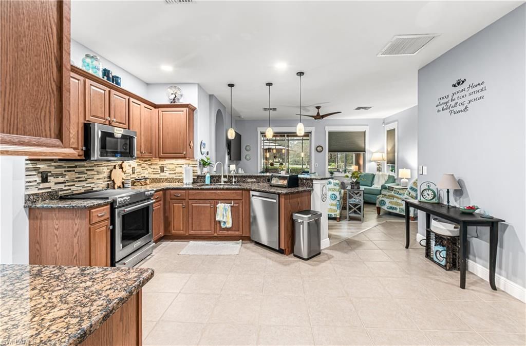 10695 Camarelle Cir, Fort Myers, FL 33913 Photo