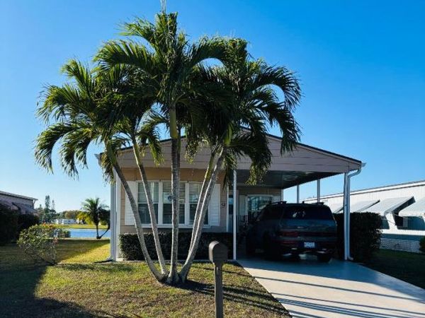 9 Guadalupe, Port Saint Lucie, FL 34952