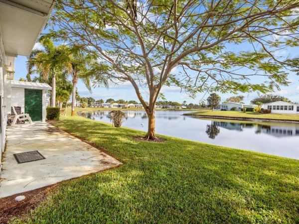 7904 Meadowlark Lane, Port Saint Lucie, FL 34952