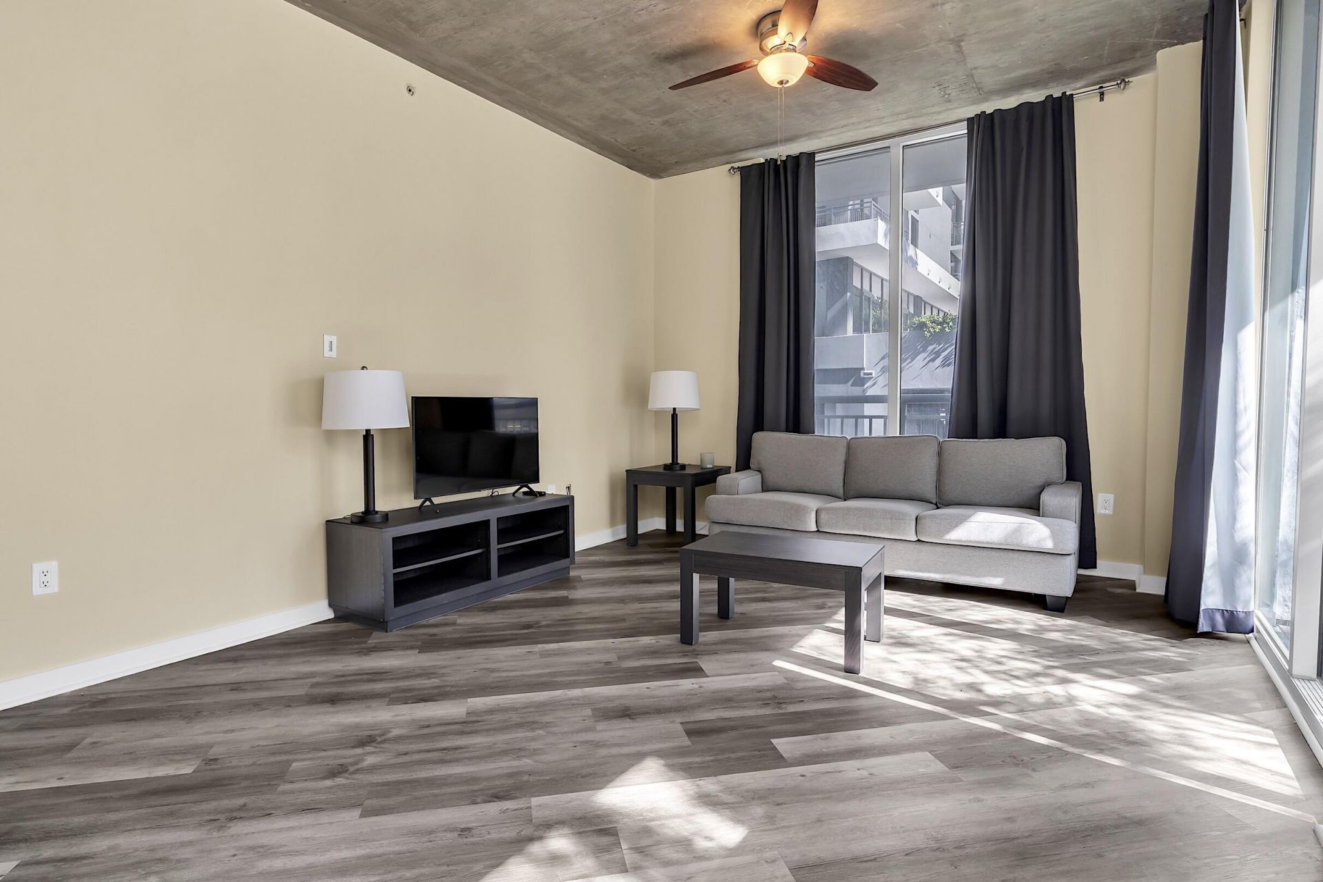 300 S Australian Avenue, Unit 618, West Palm Beach, FL 33401 Photo