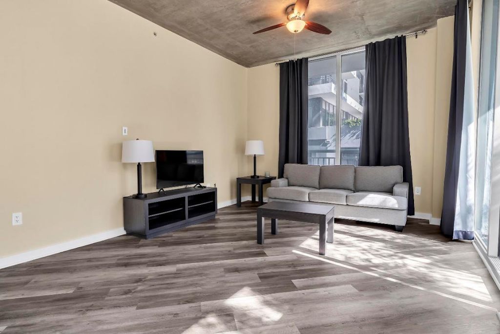 300 S Australian Avenue, Unit 618, West Palm Beach, FL 33401 Photo