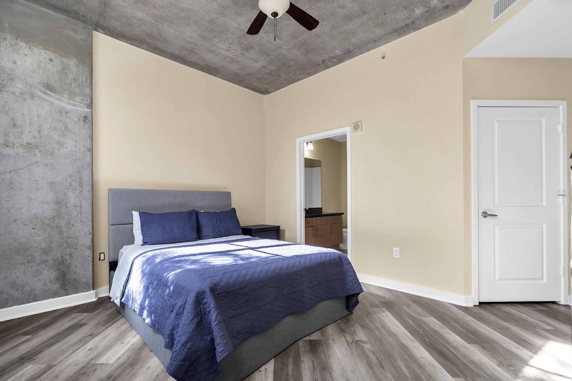 300 S Australian Avenue, Unit 618, West Palm Beach, FL 33401 Photo