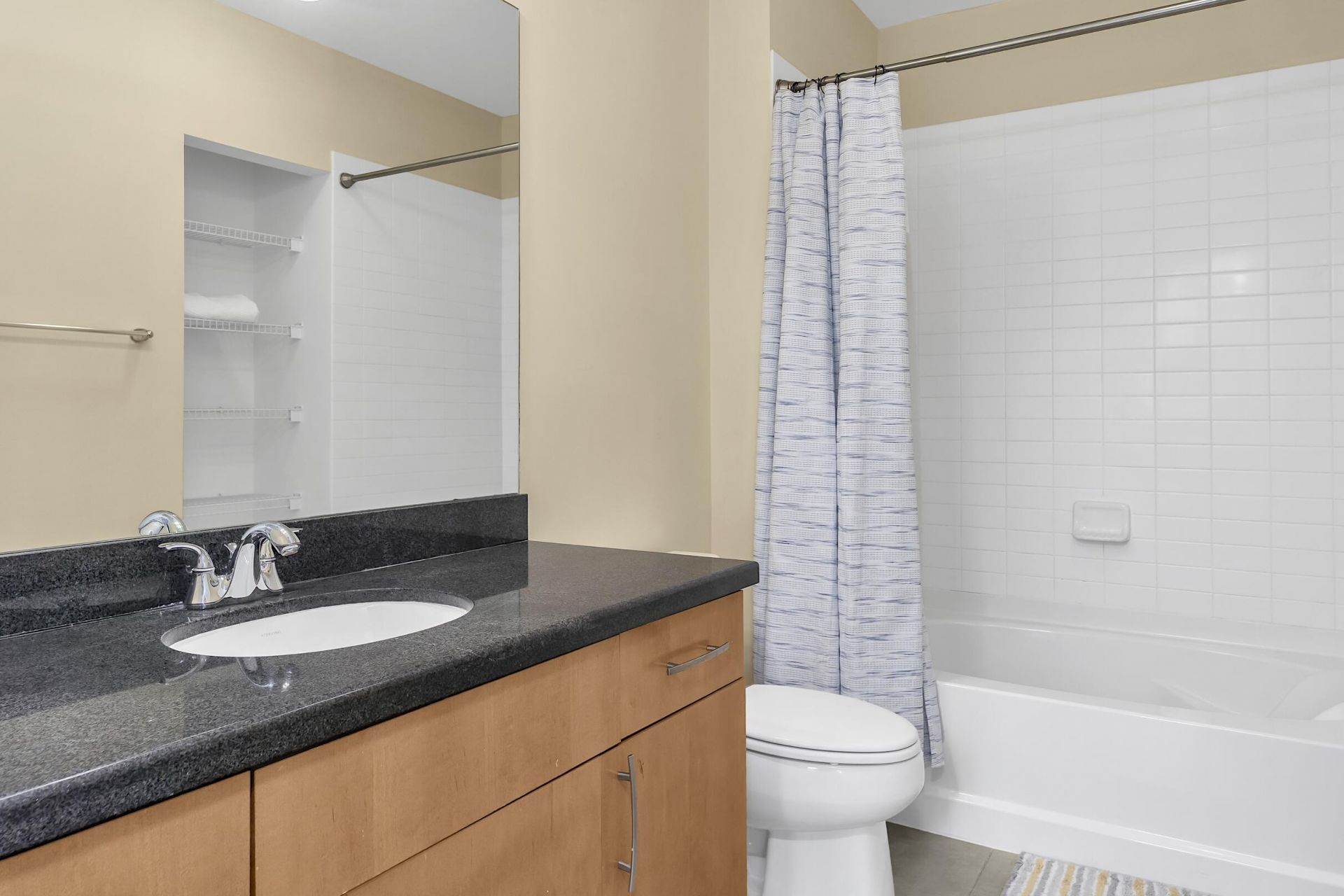 300 S Australian Avenue, Unit 618, West Palm Beach, FL 33401 Photo