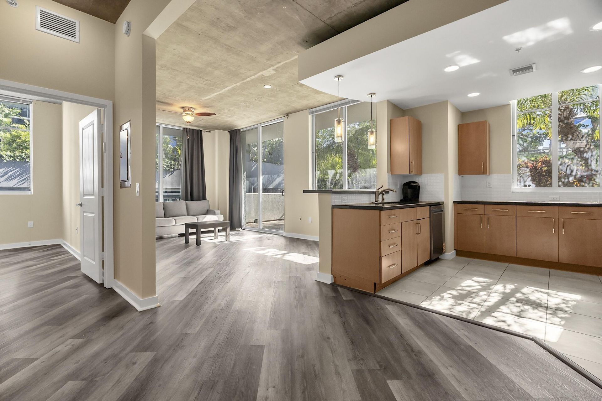 300 S Australian Avenue, Unit 618, West Palm Beach, FL 33401 Photo