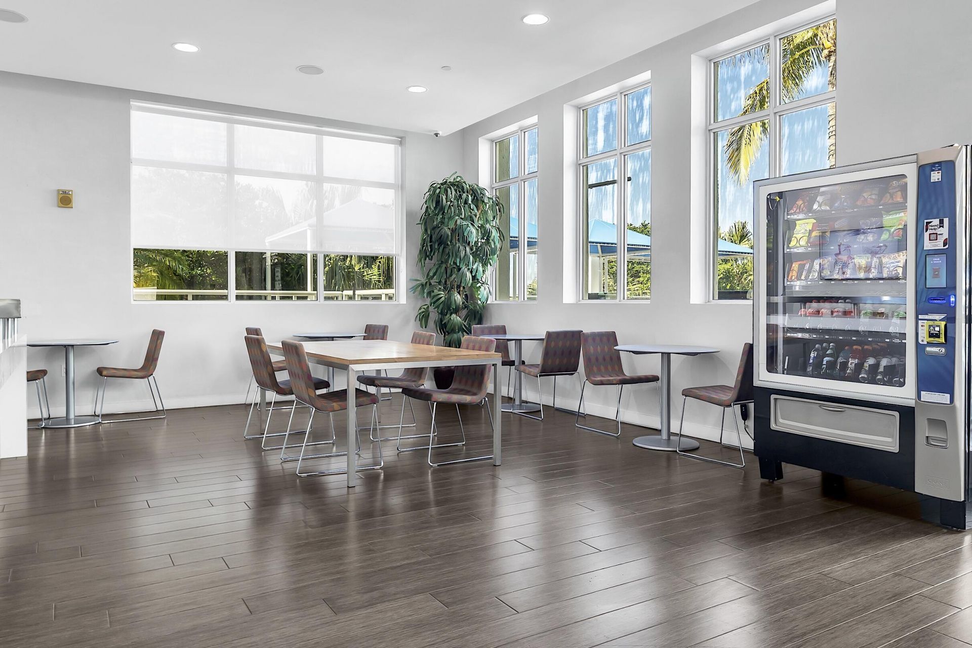 300 S Australian Avenue, Unit 618, West Palm Beach, FL 33401 Photo