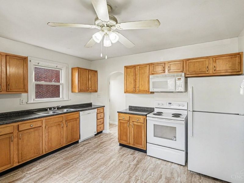 1457 Adams Road, Mount Healthy, OH 45231 Photo 6