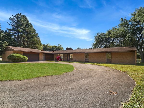 80 Meadow Hill Road, Barrington Hills, IL 60010