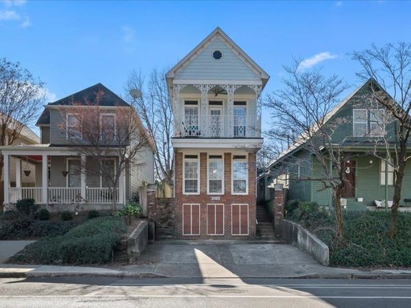 2065 PEABODY AVE, Memphis, TN 38104