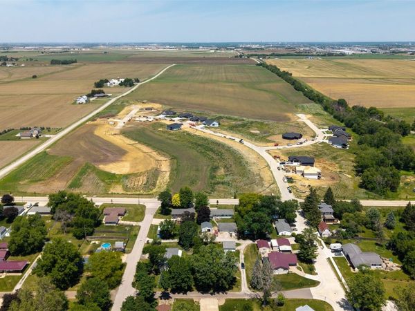 251 Howard Avenue NW, Swisher, IA 52338