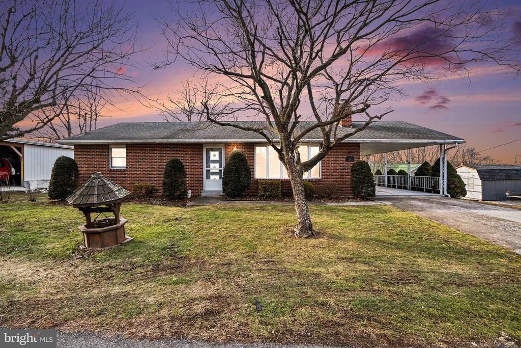 105 Chestnut Alley, Halifax, PA 17032 Main Photo