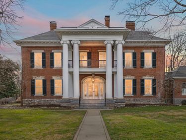 160 Elm Street, Versailles, KY 40383