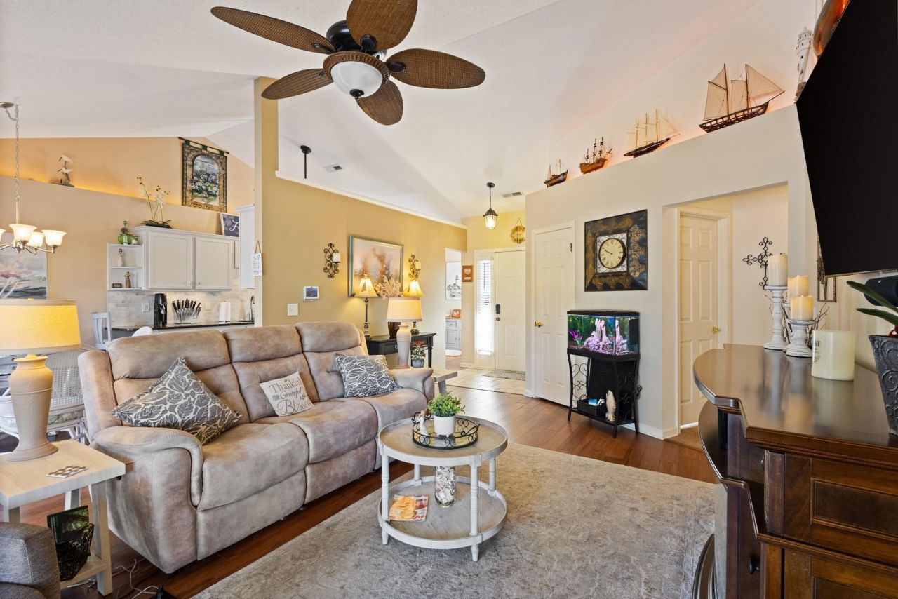 103 St. Andrews Ln. Photo 13