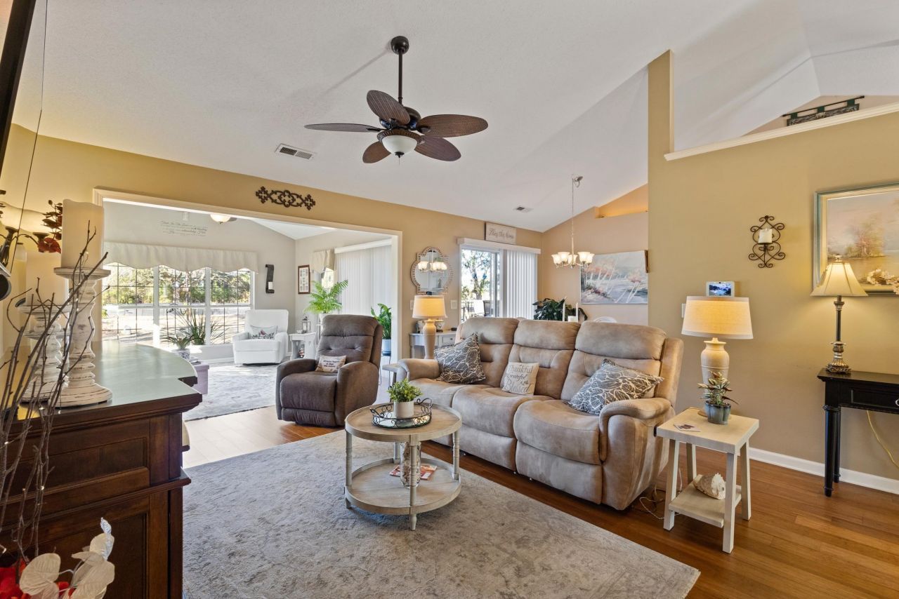 103 St. Andrews Ln. Photo 15