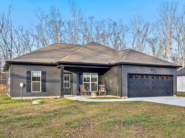 101 Forrestwood Dr, Manchester, TN 37355