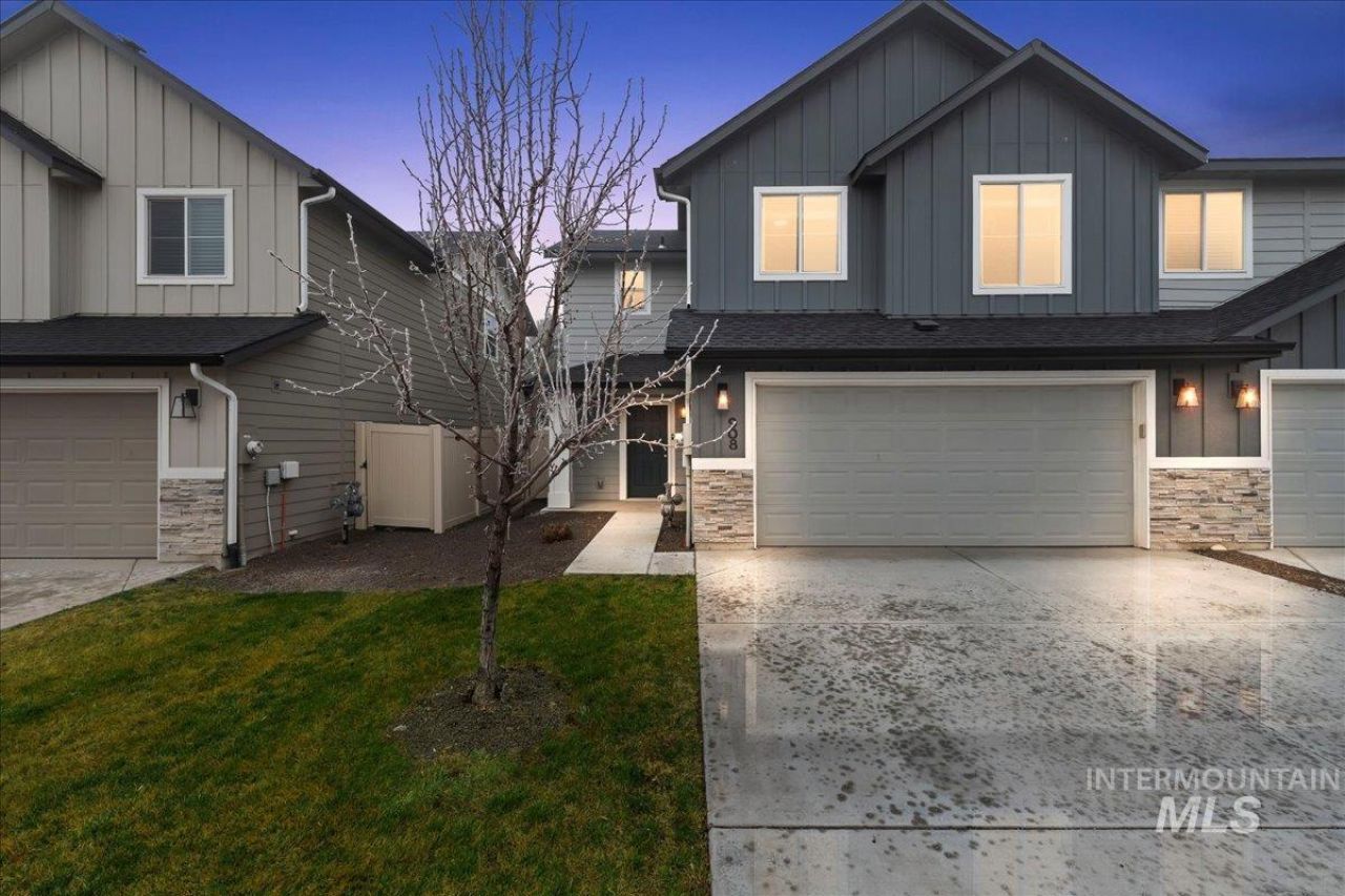 908 W Woodpine St, Meridian, ID 83646 Main Photo