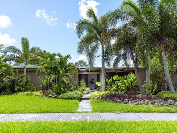 9340 SW 178th Ter, Palmetto Bay, FL 33157