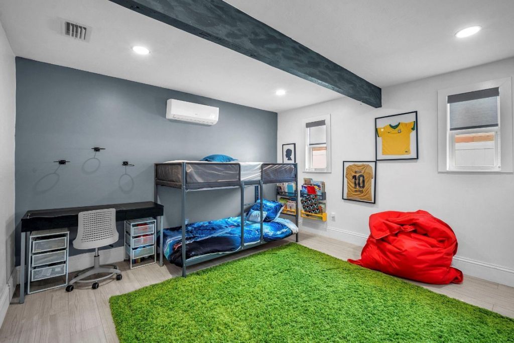 2212 NE 32nd Avenue, Fort Lauderdale, FL 33305 Photo