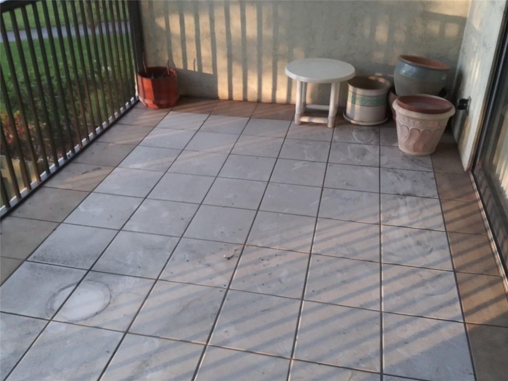 2112 S Cypress Bend Drive, Unit 207, Pompano Beach, FL 33069 Photo