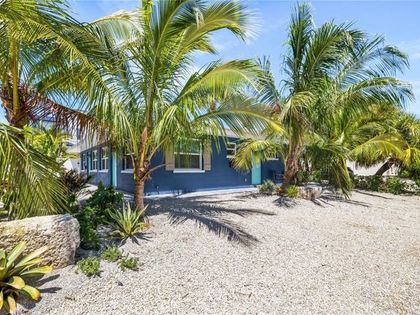 3016 GULF DRIVE, HOLMES BEACH, FL 34217