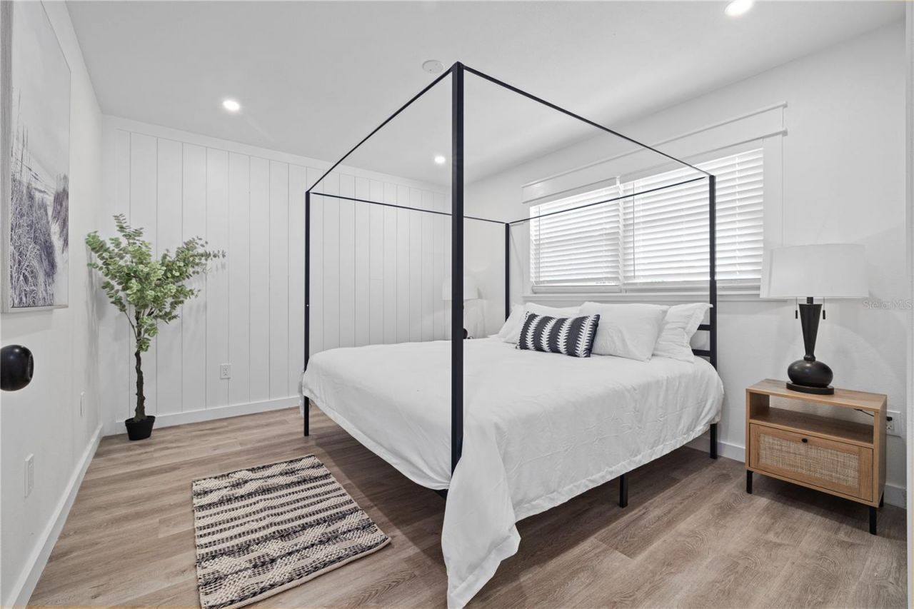 3016 Gulf Drive, Holmes Beach, FL 34217 Photo