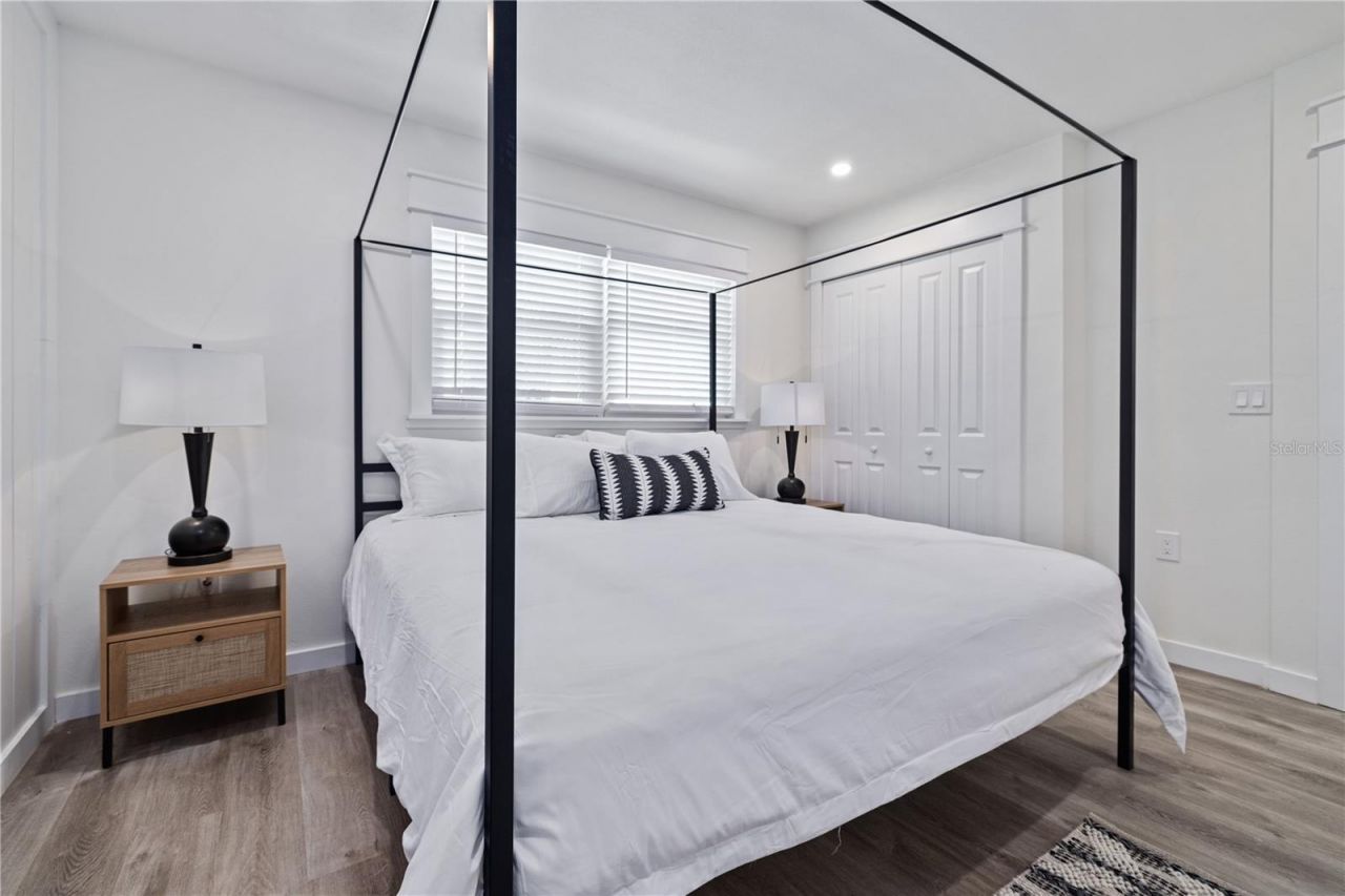 3016 Gulf Drive, Holmes Beach, FL 34217 Photo