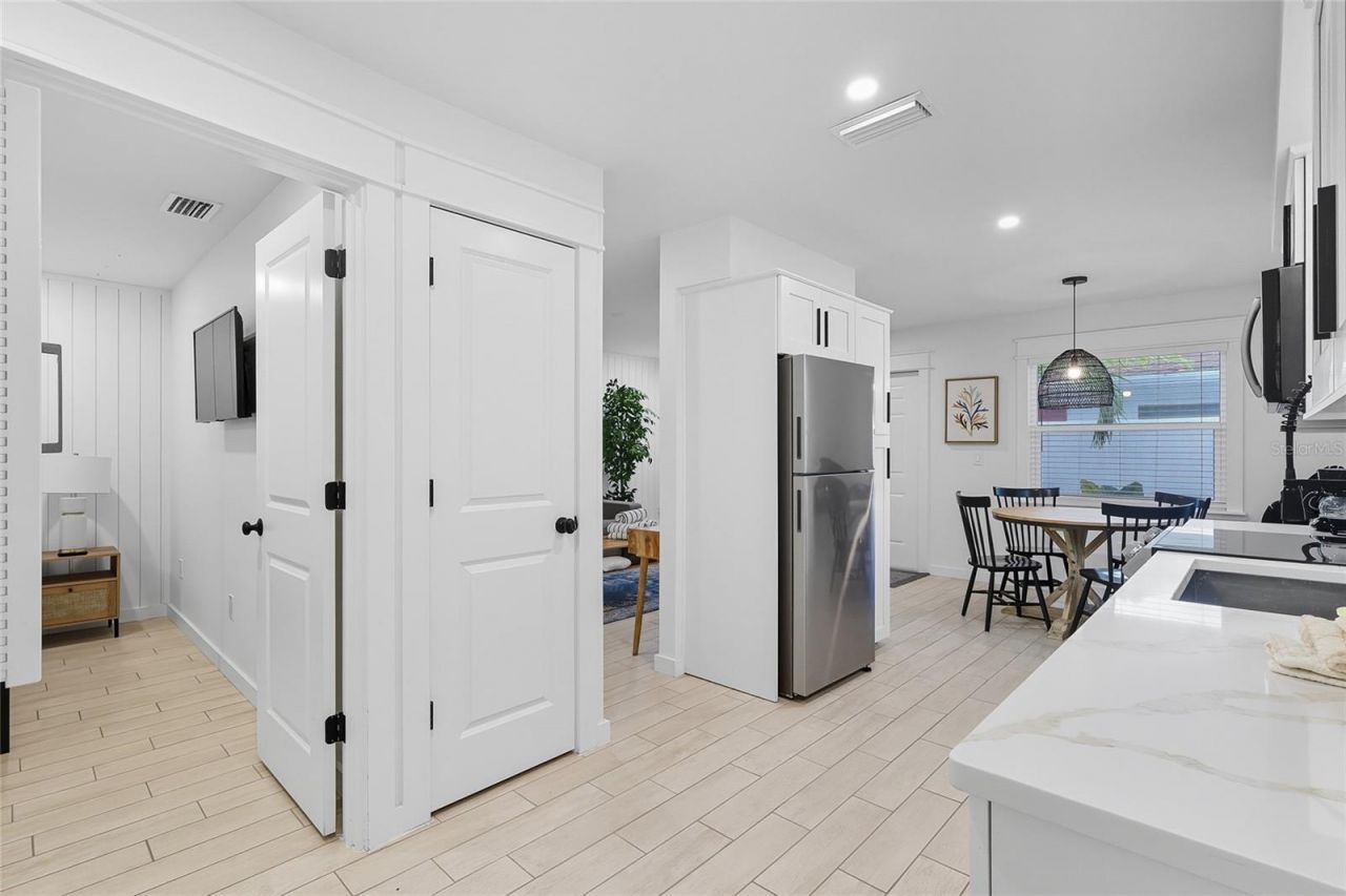 3016 Gulf Drive, Holmes Beach, FL 34217 Photo