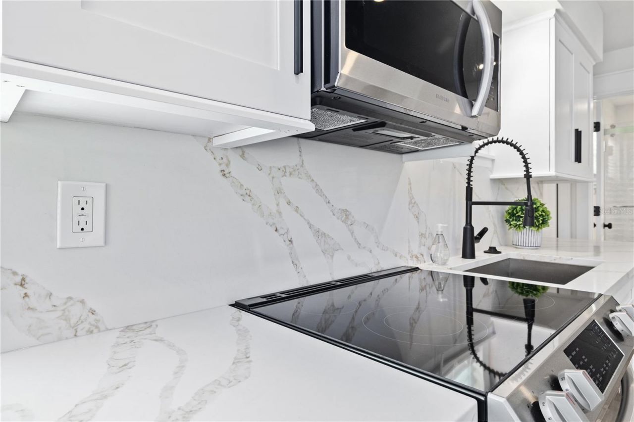 3016 Gulf Drive, Holmes Beach, FL 34217 Photo