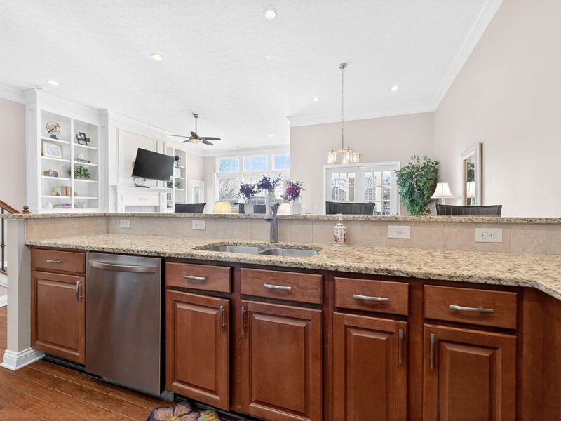 1579 Linkhorn Drive, Grove City, OH 43123 Photo 11