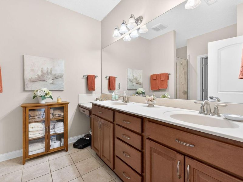 1579 Linkhorn Drive, Grove City, OH 43123 Photo 24