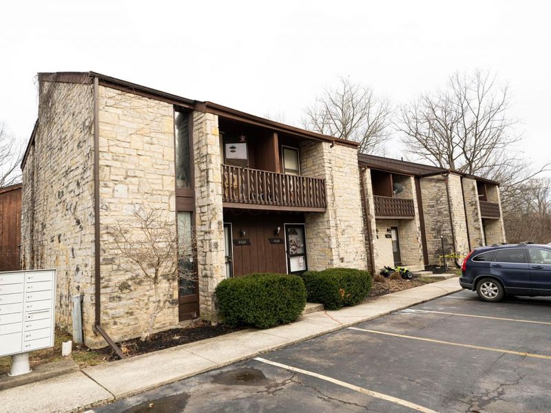 3654 Walnut Creek Drive , Columbus, OH 43224 Photo 2