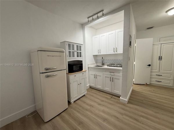 481 E 31th St, Unit E, Hialeah, FL 33013